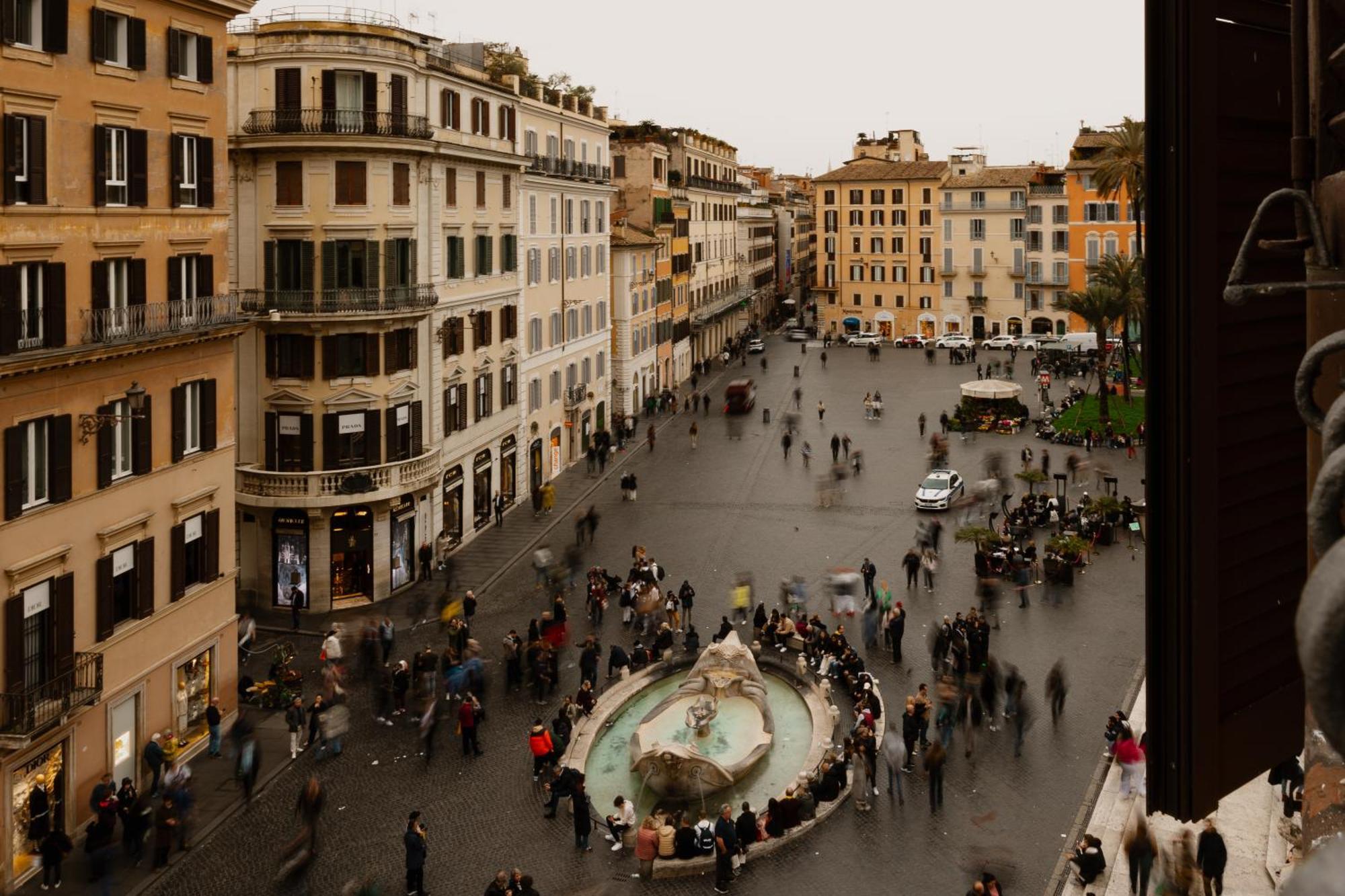 Piazza Di Spagna 9 — Photos 1
